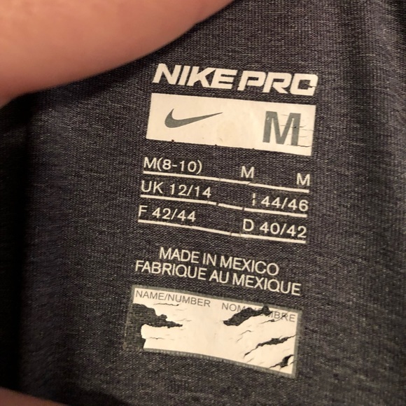 Nike Dri-Fit top size M - Picture 2 of 3